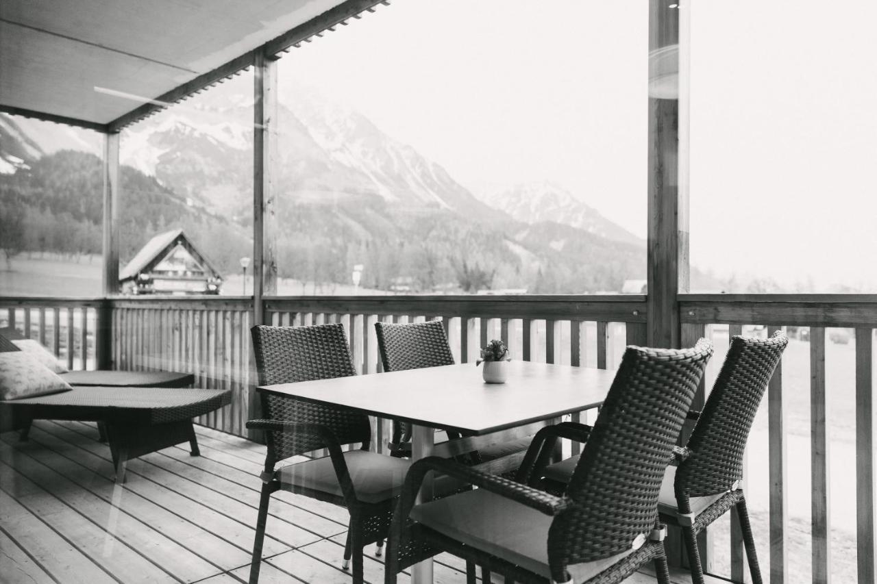 Chalet Village By Apart4You Ramsau am Dachstein Exterior photo